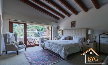 PRIVADA EXCLUSIVA DE 5 CASAS, EN BOSQUES DE LAS LOMAS CON CANCHA DE TENIS