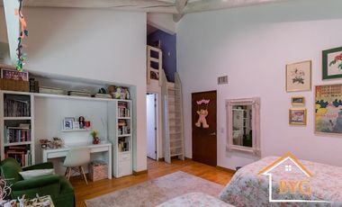 PRIVADA EXCLUSIVA DE 5 CASAS, EN BOSQUES DE LAS LOMAS CON CANCHA DE TENIS