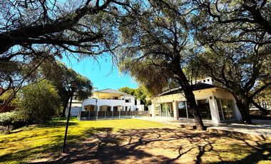 Las Delicias – Casa Amoblada con Pileta y Quincho en Alquiler