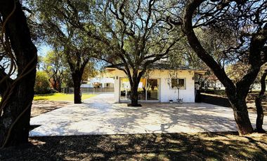 Las Delicias – Casa Amoblada con Pileta y Quincho en Alquiler