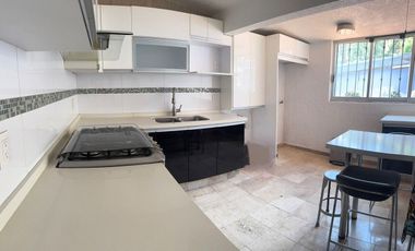 CASA EN VENTA EN LOMAS DE VALLE DORADO EN TLALNEPANTLA