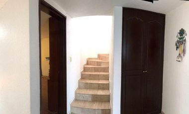 CASA EN VENTA EN LOMAS DE VALLE DORADO EN TLALNEPANTLA