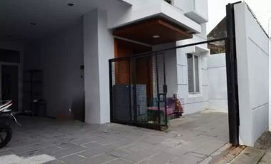 Rumah Induk Plus Kos Eksklusif Furnish Area Gejayan Dekat Sadhar