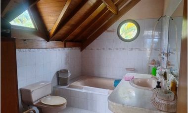 Se Vende de Finca con piscina