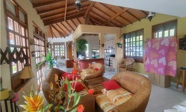 Se Vende de Finca con piscina