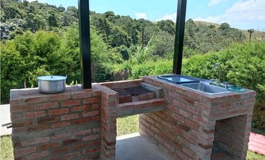 CASA CAMPESTRE EN RESTREPO VALLE