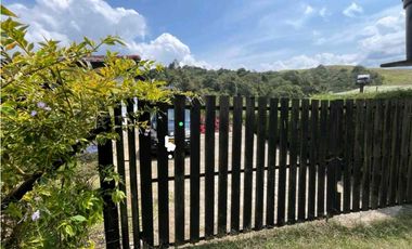 CASA CAMPESTRE EN RESTREPO VALLE
