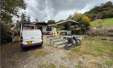 SE VENDE CASA EN LA CALERA VEREDA LA POPA