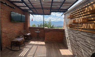 VENTA DE CASA EN LA LOMA DEL INDIO RANGO 7