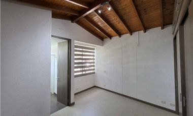 CASA EN VENTA UBICADA EN EL RETIRO, SECTOR LA MARIA