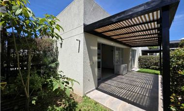 CASA EN VENTA UBICADA EN EL RETIRO, SECTOR LA MARIA
