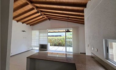 CASA EN VENTA UBICADA EN EL RETIRO, SECTOR LA MARIA