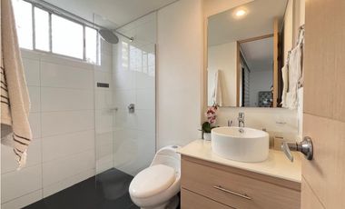 Amoblado MODERNO Apartamento Poblado por la 34