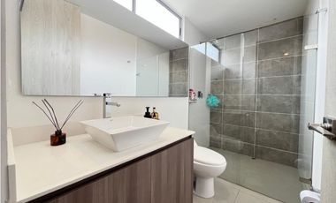 Amoblado HERMOSO Apartamento Loma de los González.