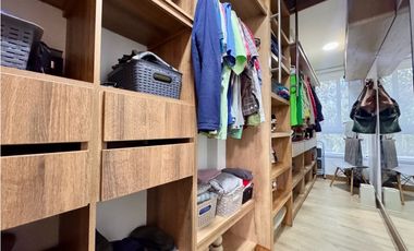 Vendo hermosa casa ubicada en sector Montessori Envigado