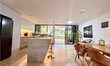 Vendo hermosa casa ubicada en sector Montessori Envigado