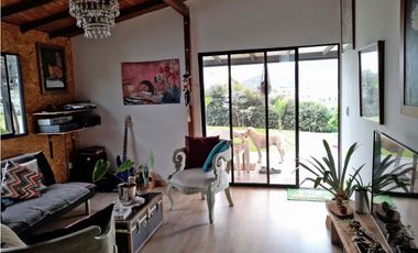 Venta de casa Campestre en el Carmen de Viboral vereda Campo Alegre