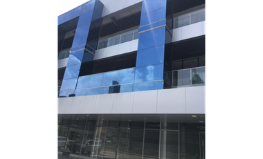 Sunset Strip Locales y Oficinas en Alquiler