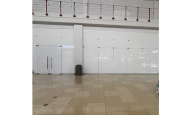 ARRAIJAN / WESTLAND MALL / LOCAL COMERCIAL / 98M / PLANTA BAJA