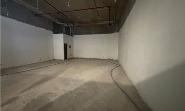 ARRAIJAN / WESTLAND MALL / LOCAL COMERCIAL / 293M / PLANTA BAJA