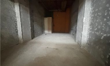 ARRAIJAN / WESTLAND MALL / LOCAL COMERCIAL / 293M / PLANTA BAJA