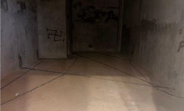 ARRAIJAN / WESTLAND MALL / LOCAL COMERCIAL / 85M / PLANTA BAJA