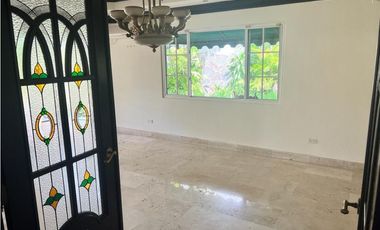 VENTA DE CASA CON PISCINA EN COSTA DORADA TERRENO 900M2 JP