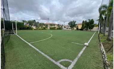 VENTA DE CASA CON PISCINA EN COSTA DORADA TERRENO 900M2 JP