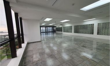 AVE BALBOBA /TORRE BAC / OFCINA / 616M  / VACIA / PISO ALTO YH