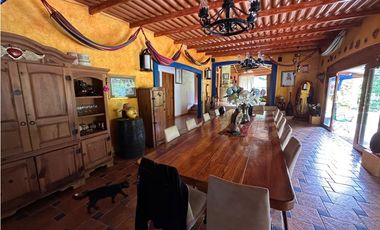 VENTA CASA CON VISTA A LA INDIA DORMIDA EN EL VALLE 1,700MTRS EV