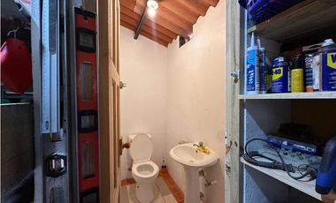 VENTA CASA CON VISTA A LA INDIA DORMIDA EN EL VALLE 1,700MTRS EV