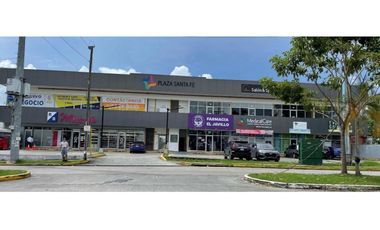 VENTA DE MAS DE 1.100M2 EN LOCALES EN TOCUMEN, PLAZA SANTA FE JP