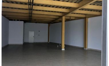 VENTA DE MAS DE 1.100M2 EN LOCALES EN TOCUMEN, PLAZA SANTA FE JP
