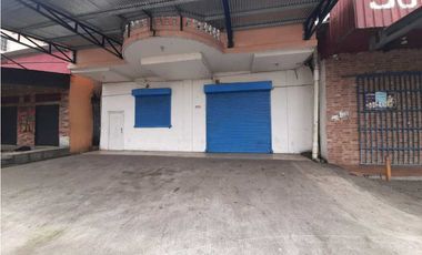 ALQUILO LOCAL EN CHORRERA PARQUE LIBERTADORES 660MTS
