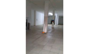 ALQUILO LOCAL EN CHORRERA PARQUE LIBERTADORES 660MTS