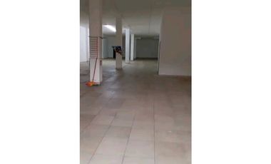 ALQUILO LOCAL EN CHORRERA PARQUE LIBERTADORES 660MTS