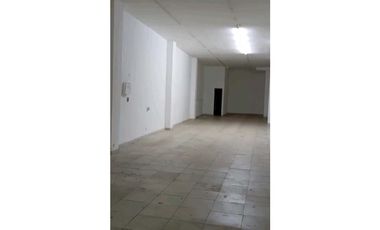 ALQUILO LOCAL EN CHORRERA PARQUE LIBERTADORES 660MTS