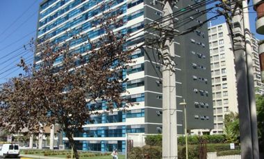 OFICINA 3 PRIVADOS, 1 BAÑO, ESTAC  METRO MANQUEHUE