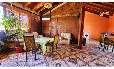 VENTA · CASA ·3 DOR 1.450 m2 · LUJAN CERCA De CHACRAS · NO APTO CÉDITO