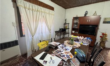 Vendo Casa con Departamento en Concepción del Uruguay, Entre Ríos