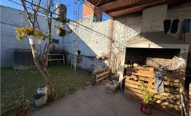 Vendo Casa con Departamento en Concepción del Uruguay, Entre Ríos