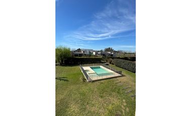 VENTA CASA EN BARRIO CLUB DE CAMPO LOS PUENTES