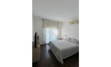 VENTA CASA EN BARRIO CLUB DE CAMPO LOS PUENTES