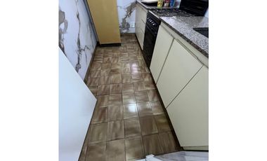 VENTA 2 AMBIENTES EN LA PERLA INDEPENDENCIA 565 CON COCHERA