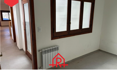 CASA EN VENTA (Calle 12 entre 13 y 15)