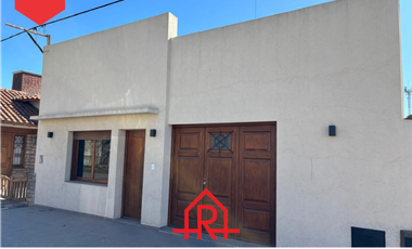 CASA EN VENTA (Calle 12 entre 13 y 15)