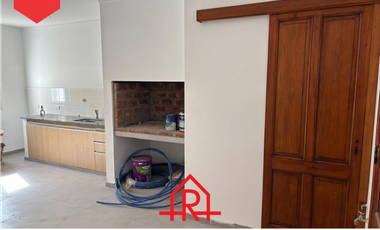 CASA EN VENTA (Calle 12 entre 13 y 15)