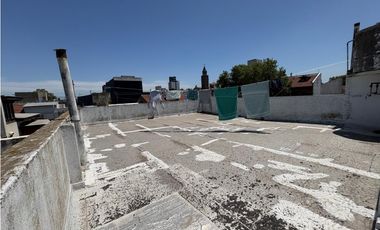 Venta PH y deposito en block - 3 amb al fondo más Deposito Guido 1100