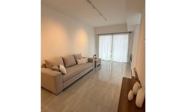 3 AMBIENTES A LA CALLE CON BALCON SALIENTE - LURO 2551