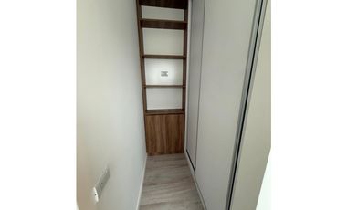 3 AMBIENTES A LA CALLE CON BALCON SALIENTE - LURO 2551